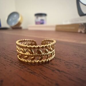 Adjustable Gold Leaf Pattern Ring